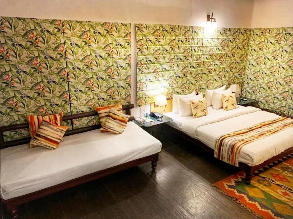 The Riverwood Forest Retreat Pench Khawasa Bagian luar foto
